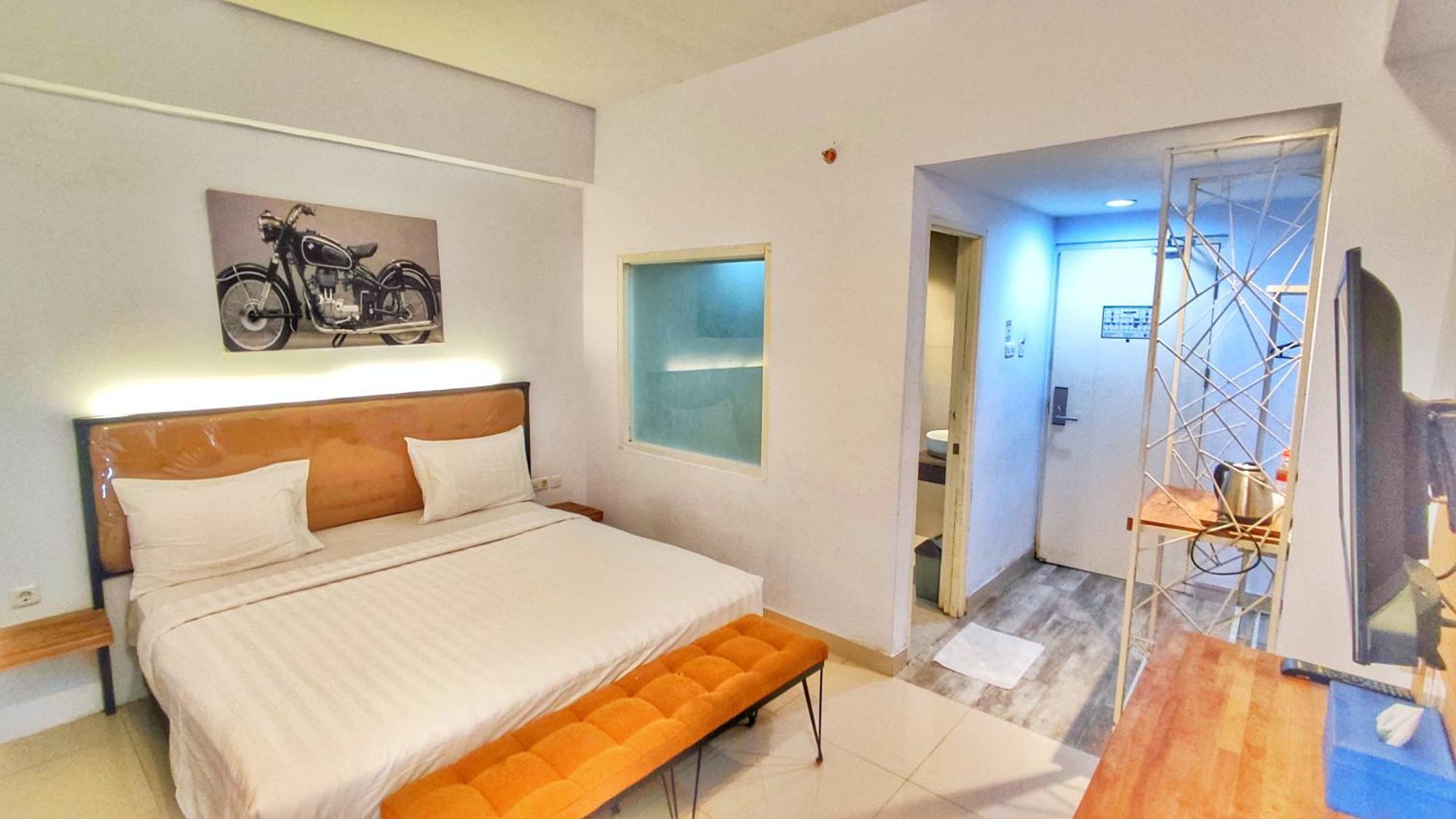 Votel Hotel Charis Tuban 투반 외부 사진