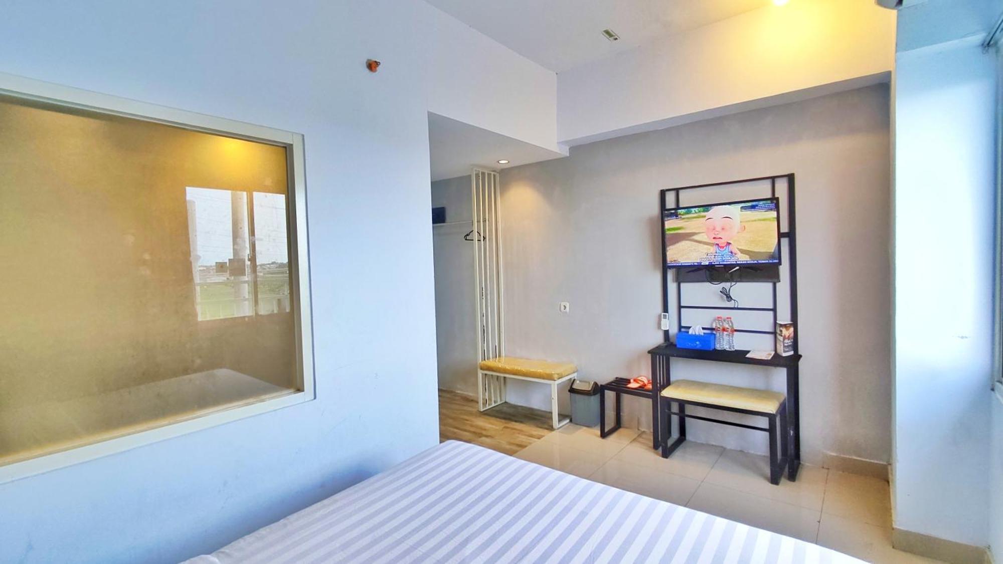 Votel Hotel Charis Tuban 투반 외부 사진