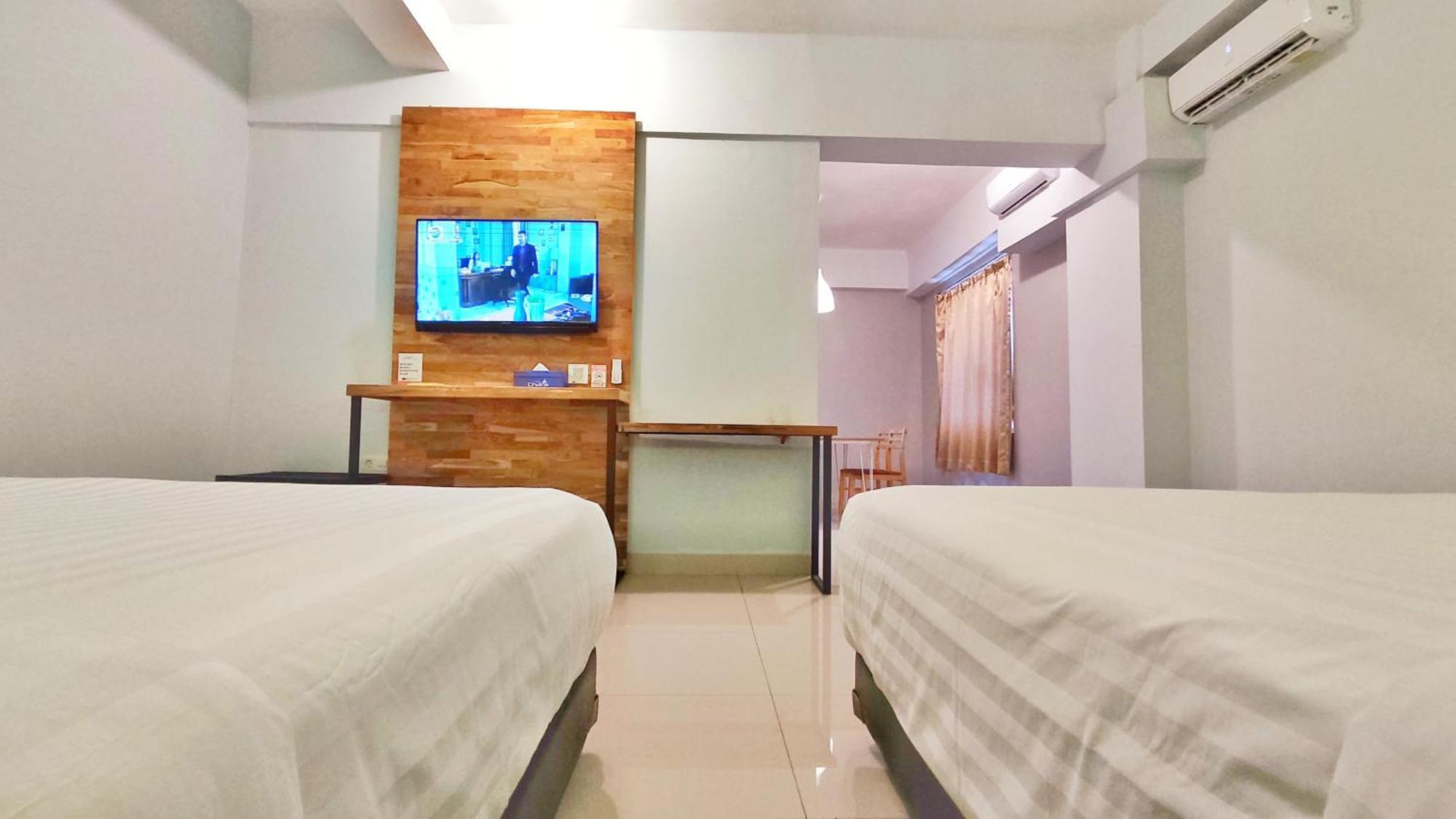 Votel Hotel Charis Tuban 투반 외부 사진