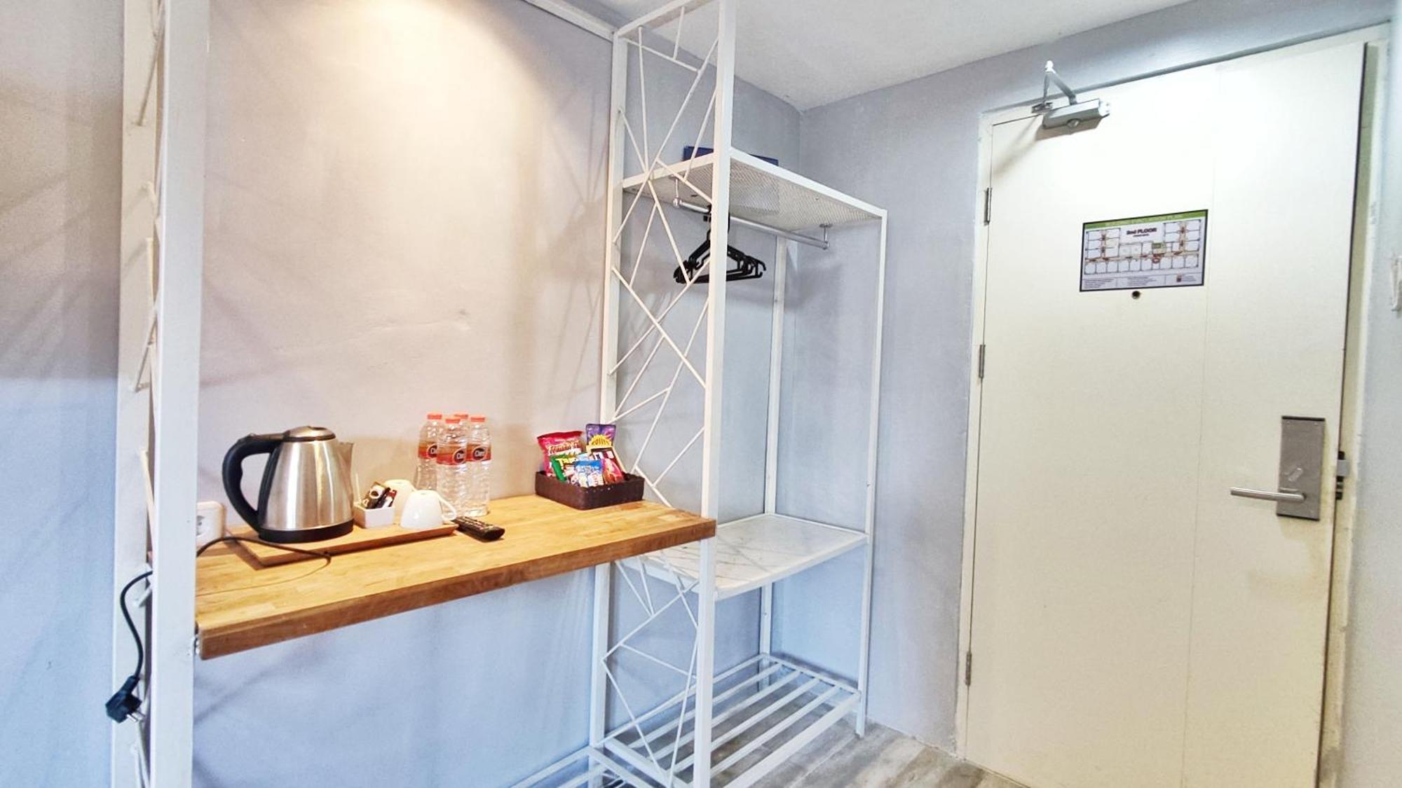 Votel Hotel Charis Tuban 투반 외부 사진