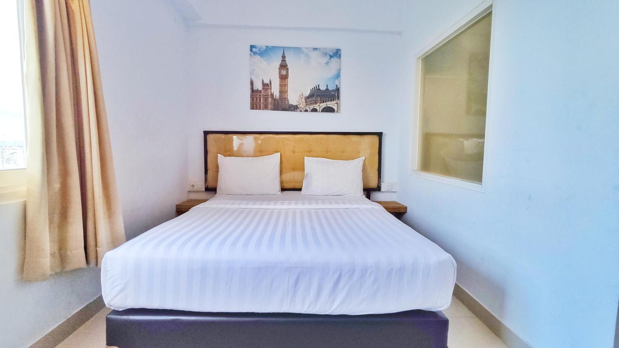 Votel Hotel Charis Tuban 투반 외부 사진
