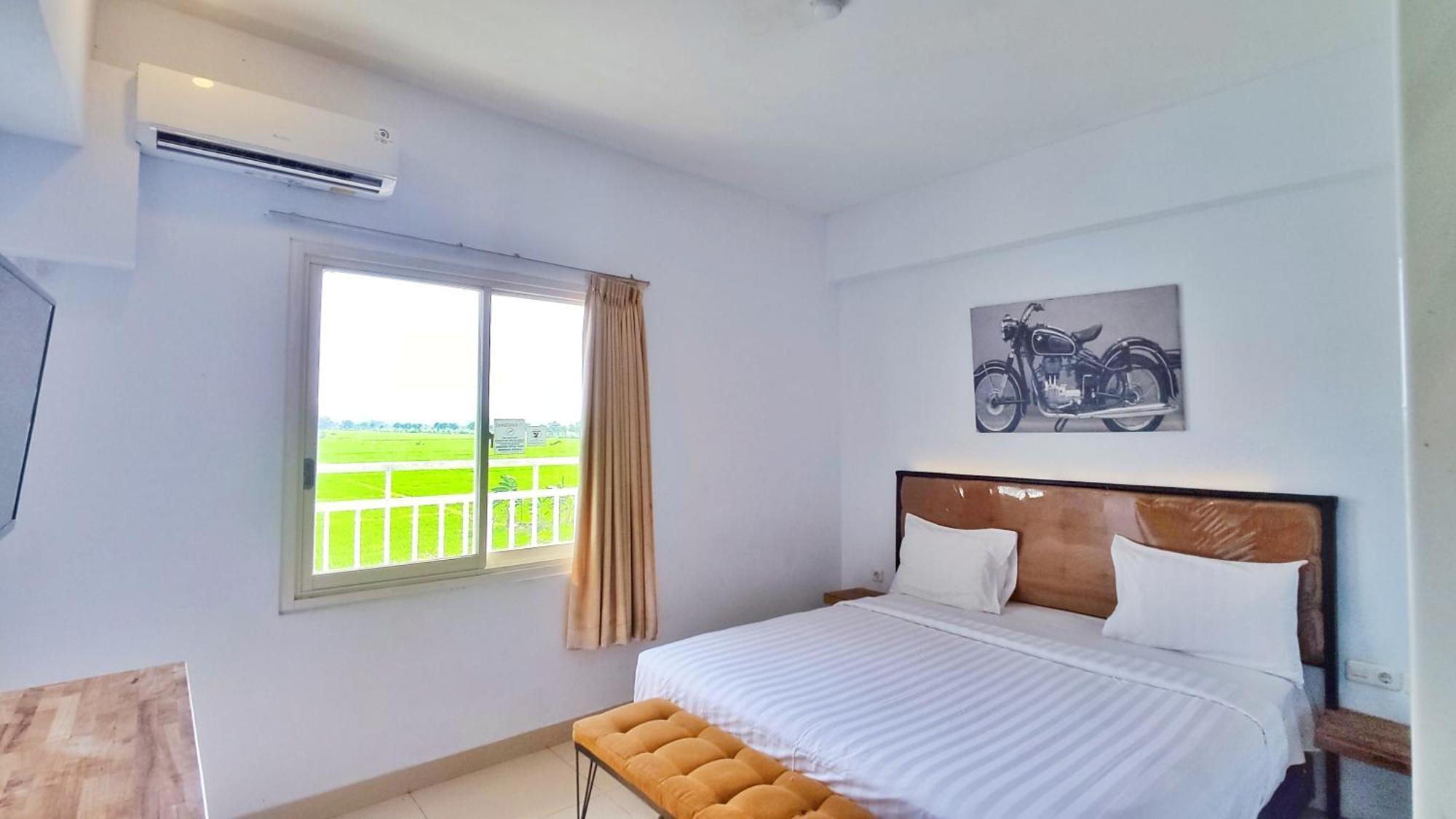Votel Hotel Charis Tuban 투반 외부 사진